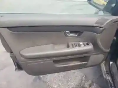 Veículo de Sucata audi a4 berlina (8e) awa do ano 2002 alimentado 