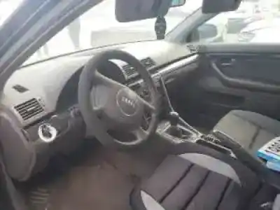 Veículo de Sucata audi a4 berlina (8e) awa do ano 2002 alimentado 