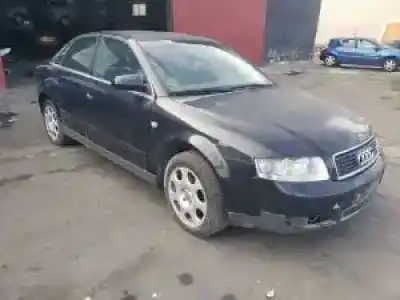 Veículo de Sucata audi a4 berlina (8e) awa do ano 2002 alimentado 