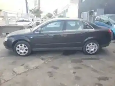 Veículo de Sucata audi a4 berlina (8e) awa do ano 2002 alimentado 
