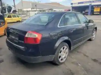 Veículo de Sucata audi a4 berlina (8e) awa do ano 2002 alimentado 