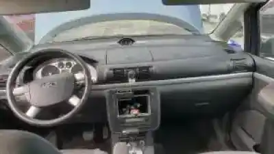 Scrapping Vehicle ford galaxy (vy) e5sb of the year 2000 powered 