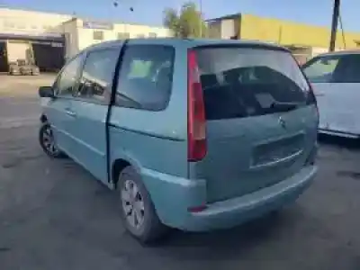 Sloopvoertuig citroen c8 2.2 hdi fap cat (4hw) van het jaar 2002 aangedreven 