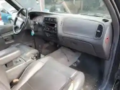 Sloopvoertuig ford explorer xs van het jaar 1996 aangedreven 