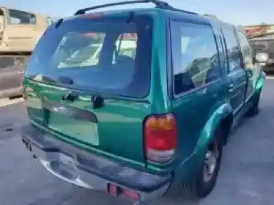 Sloopvoertuig ford explorer xs van het jaar 1996 aangedreven 