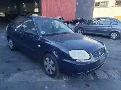 Veicolo di demolizione hyundai accent (lc) g4ea dell'anno 2001 alimentato 