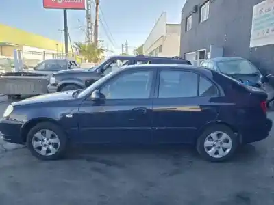 Veicolo di demolizione hyundai accent (lc) g4ea dell'anno 2001 alimentato 