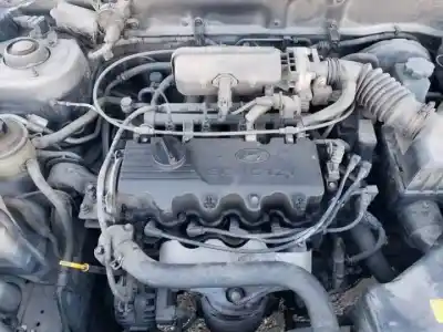 Veicolo di demolizione hyundai accent (lc) g4ea dell'anno 2001 alimentato 