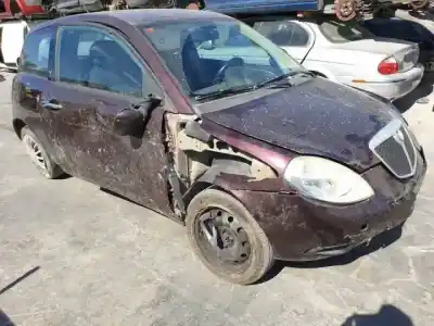 Здавання транспортного засобу lancia ypsilon (101) 199a9000 року 2006 потужний 