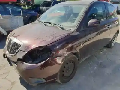 Здавання транспортного засобу lancia ypsilon (101) 199a9000 року 2006 потужний 