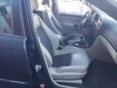 Veículo de Sucata saab 9-3 berlina b207e do ano 2002 alimentado 