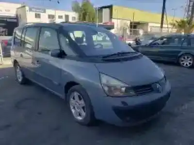 Scrapping Vehicle renault espace iv (jk0) g9t742 of the year 2002 powered 