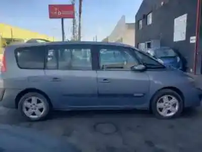 Scrapping Vehicle renault espace iv (jk0) g9t742 of the year 2002 powered 