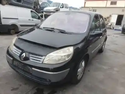 Sloopvoertuig RENAULT SCENIC II (X84,JM) F4R770.F4R771.F4RZ7.F4R17 van het jaar 2003 aangedreven 