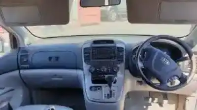 Veículo de Sucata kia carnival d/j3 do ano 2006 alimentado 