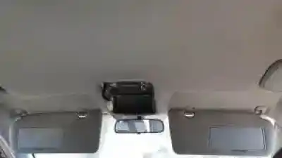 Veículo de Sucata kia carnival d/j3 do ano 2006 alimentado 