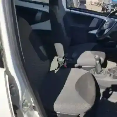 Sloopvoertuig toyota aygo (kgb/wnb) 1kr-fe van het jaar 2014 aangedreven 