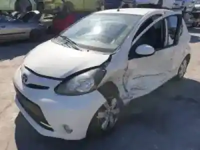 Sloopvoertuig toyota aygo (kgb/wnb) 1kr-fe van het jaar 2014 aangedreven 