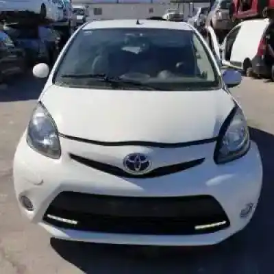 Sloopvoertuig toyota aygo (kgb/wnb) 1kr-fe van het jaar 2014 aangedreven 