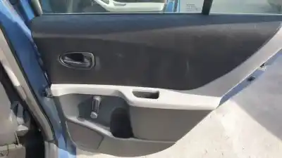 Véhicule à la ferraille toyota yaris (ksp9/scp9/nlp9) 2szfe de l'année 2005 alimenté 