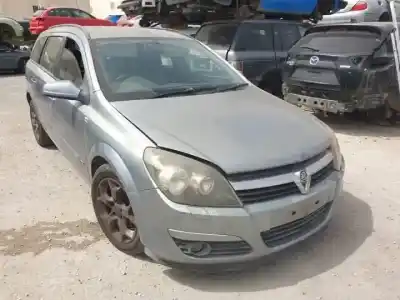 Veicolo di demolizione opel astra h caravan z17dth dell'anno 2008 alimentato 