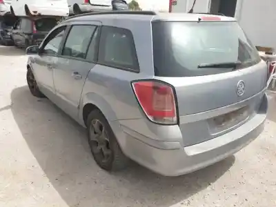 Veicolo di demolizione opel astra h caravan z17dth dell'anno 2008 alimentato 