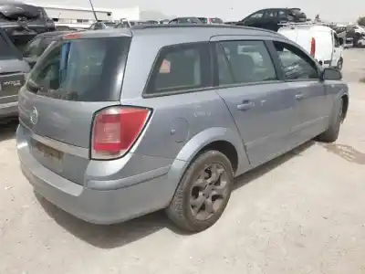 Veicolo di demolizione opel astra h caravan z17dth dell'anno 2008 alimentato 