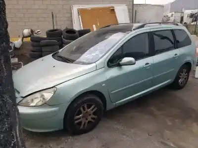 Véhicule à la ferraille peugeot 307 break / sw (s1) rhy(dw10td) de l'année 2002 alimenté 