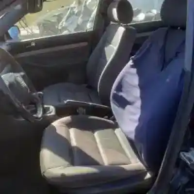 Veículo de Sucata audi a4 berlina (b5) apt do ano 1999 alimentado 