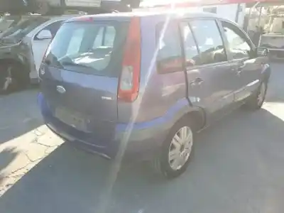 Здавання транспортного засобу ford fusion (cbk) f6jb року 2002 потужний 