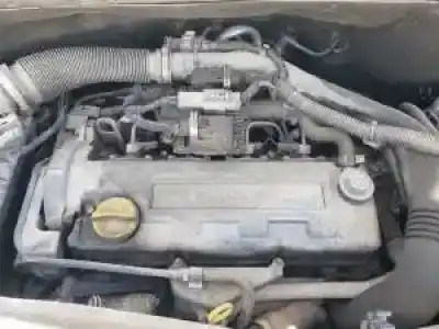 Veicolo di demolizione opel meriva d-y17dt dell'anno 2003 alimentato 