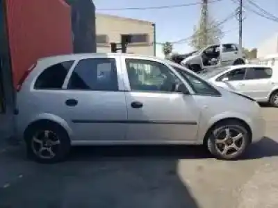 Veicolo di demolizione opel meriva d-y17dt dell'anno 2003 alimentato 