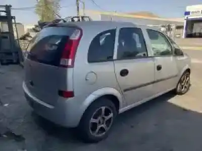 Veicolo di demolizione opel meriva d-y17dt dell'anno 2003 alimentato 
