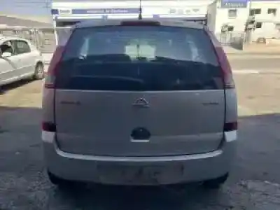 Veicolo di demolizione opel meriva d-y17dt dell'anno 2003 alimentato 