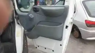 Sloopvoertuig ford transit caja cerrada ´06 ab25286 van het jaar 2006 aangedreven 