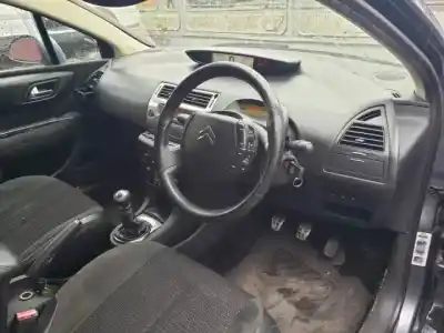 Scrapping Vehicle citroen c4 coupe 2.0 hdi cat (rhr / dw10bted4) of the year 2004 powered 