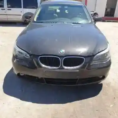 Scrapping Vehicle bmw 5 (e60) 520 i of the year 2003 powered 