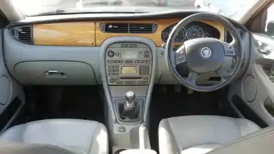 Утилизация автомобиля jaguar x-type i (x400) 2.5 v6 a las 4 ruedas года 2003 питание 