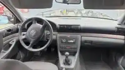 Véhicule à la ferraille audi a4 berlina (b5) apt de l'année 1999 alimenté 