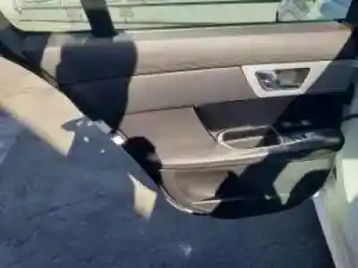 Scrapping Vehicle jaguar xf (x250) 224dt of the year 2012 powered 