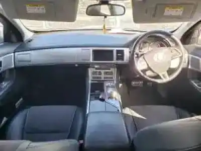 Scrapping Vehicle jaguar xf (x250) 224dt of the year 2012 powered 