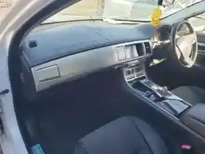 Scrapping Vehicle jaguar xf (x250) 224dt of the year 2012 powered 