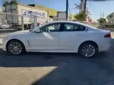 Scrapping Vehicle jaguar xf (x250) 224dt of the year 2012 powered 