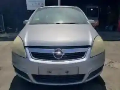 Veicolo di demolizione opel zafira b d-z19dt dell'anno 2005 alimentato 