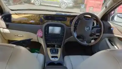 Scrapping Vehicle jaguar s-type g/fb of the year 2002 powered 