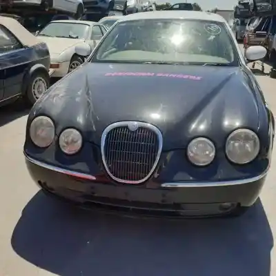 Scrapping Vehicle jaguar s-type g/fb of the year 2002 powered 