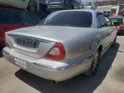 Scrapping Vehicle jaguar xj aj30 of the year 2003 powered 