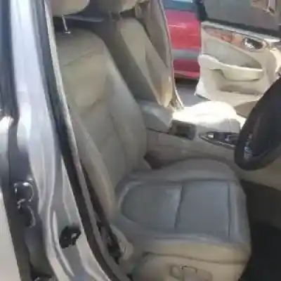 Scrapping Vehicle jaguar xj aj30 of the year 2003 powered 