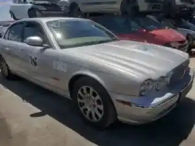 Scrapping Vehicle jaguar xj aj30 of the year 2003 powered 