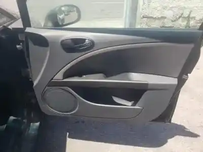 Scrapping Vehicle seat leon (1p1) bxe of the year 2005 powered 